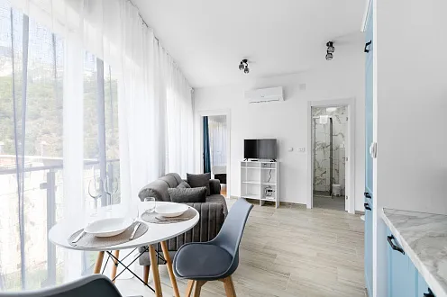 Stylish 30 m² One-Bedroom Apartment with Scenic Views in Bečići, Budva
